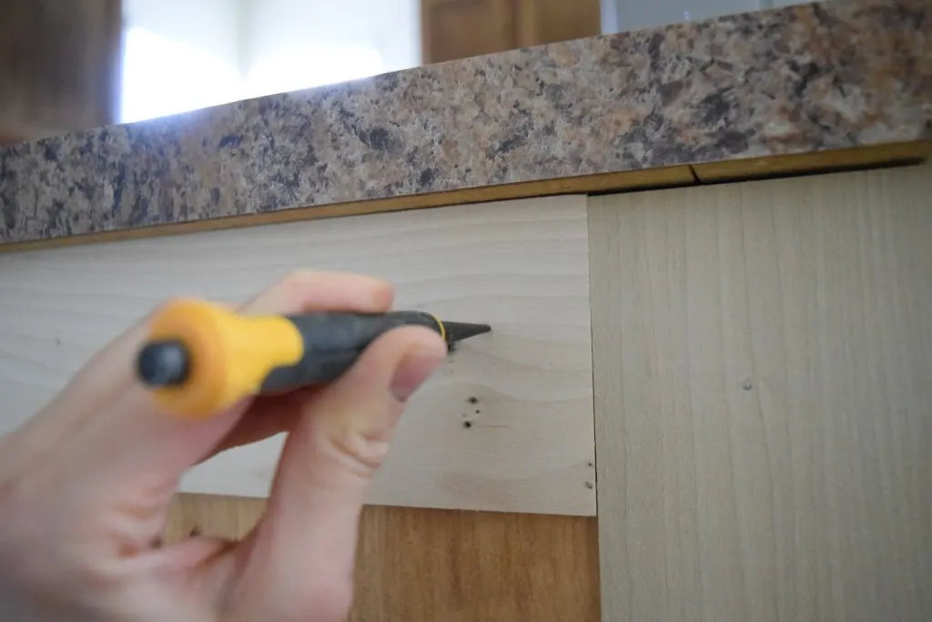 Add Moulding to a Builder Grade Kitchen Island