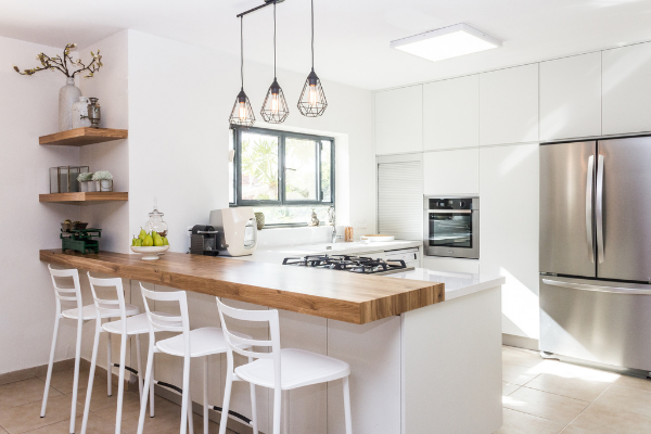 Stark white kitchen walls