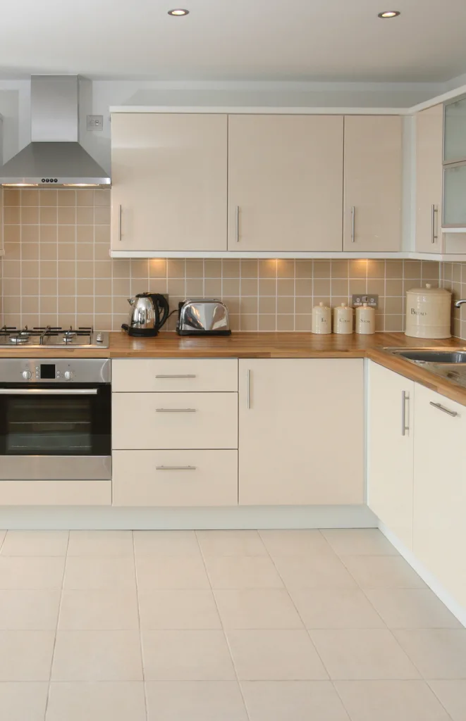 Beige Tile with White Grout