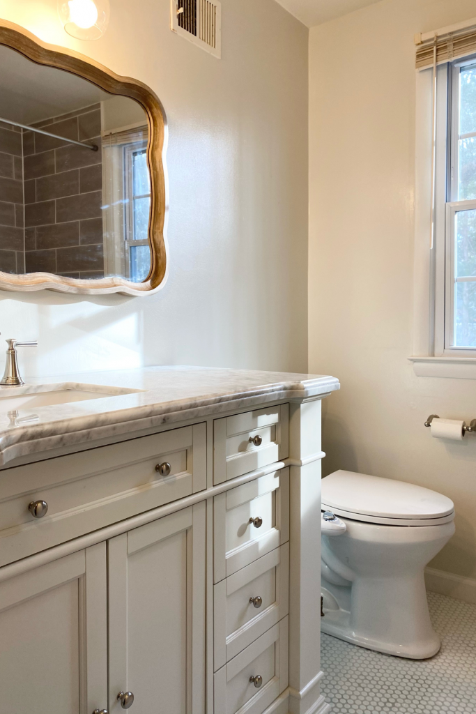 Paint Colors for Small Bathrooms - 