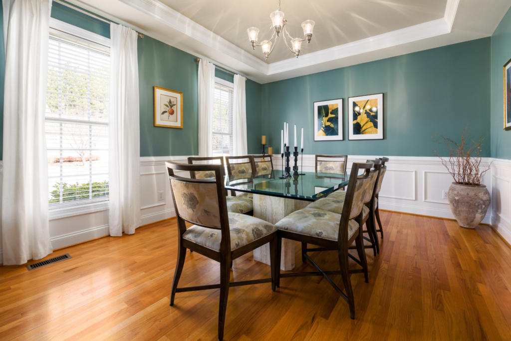 Semi-Gloss Paint - Best Paint Finishes for Dining Rooms